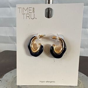 Time and Tru Black & Gold Crescent Earrings – Modern Fashion Jewelry